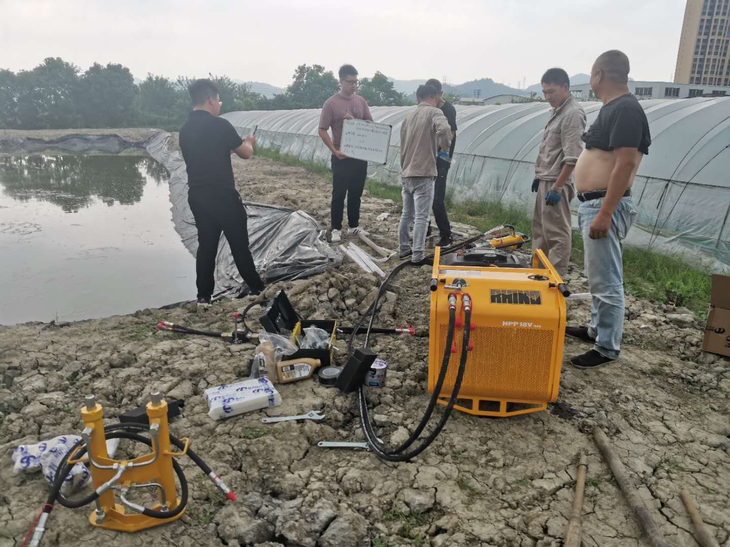 4df4b3dbbd18825feed3af685924c88.jpg 4df4b3dbbd18825feed3af685924c88.jpg