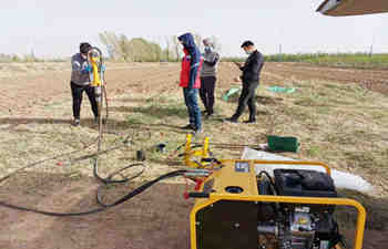 犀牛液压取样钻机交付案例