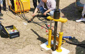 犀牛土壤取样钻机完成交付